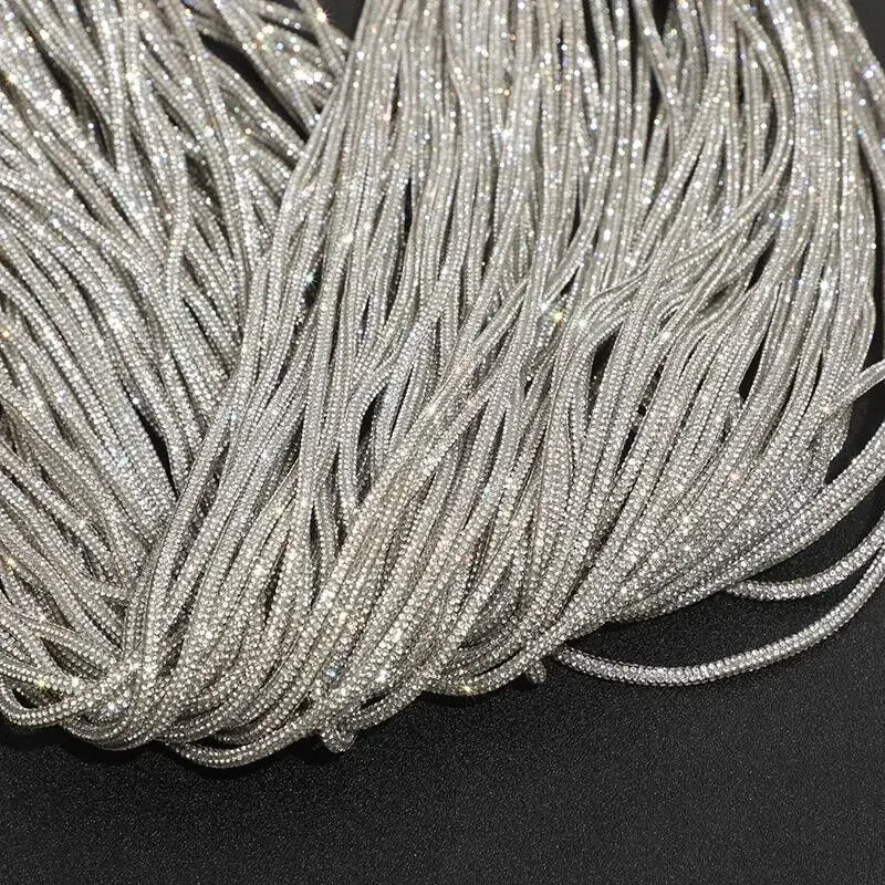 Sneakers - Cordones de cristal con diamantes de
